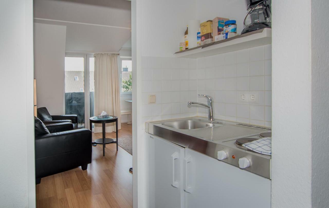 Business & Tourist Apartment Dusseldorf Bagian luar foto