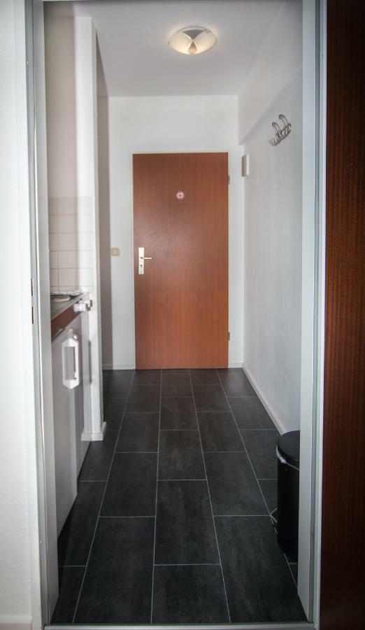 Business & Tourist Apartment Dusseldorf Bagian luar foto